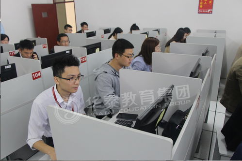 華泰教育 一站式服務，愛心護航自考學子教育夢想